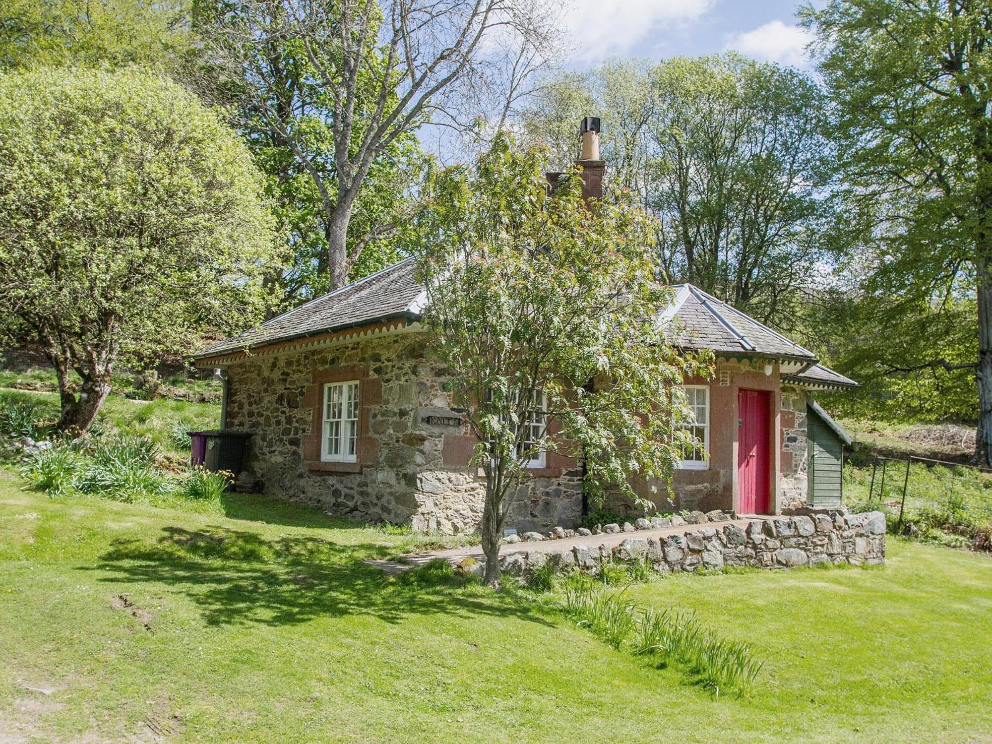 Katys Cottage Balnaboth Exterior photo